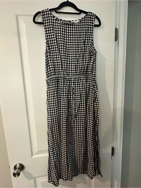 Black and White Gingham Sleeveless Midi Dress